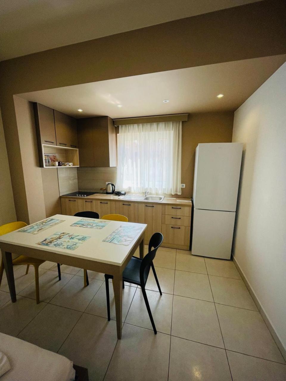 Eliona Apartments Саранда Екстер'єр фото