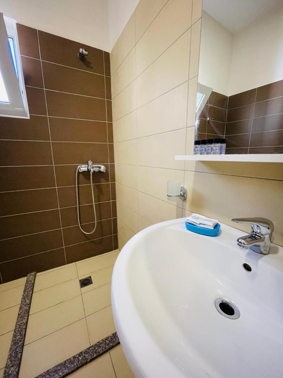 Eliona Apartments Саранда Екстер'єр фото