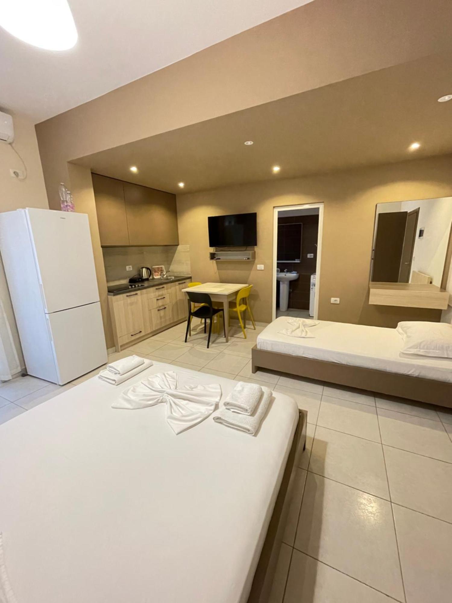 Eliona Apartments Саранда Екстер'єр фото